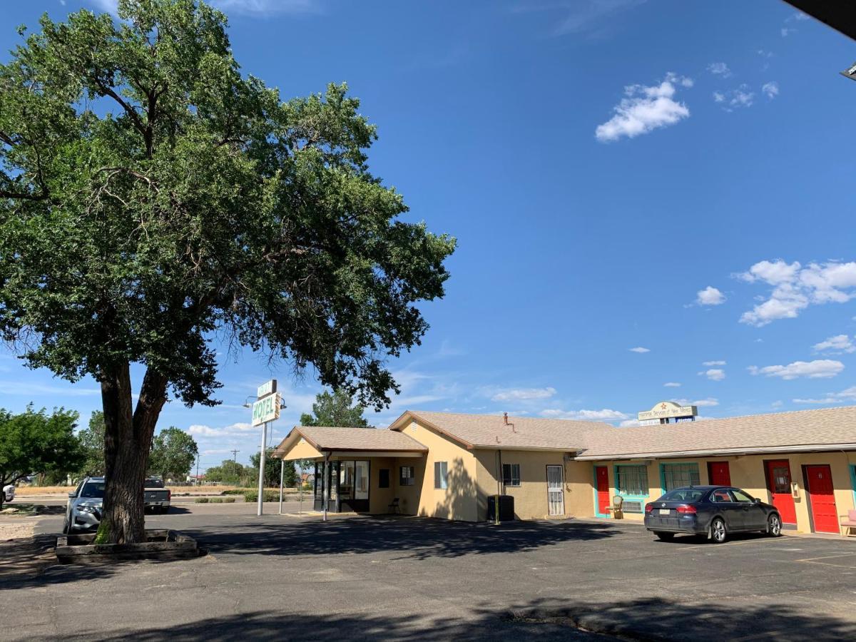 Lariat Motel Moriarty エクステリア 写真